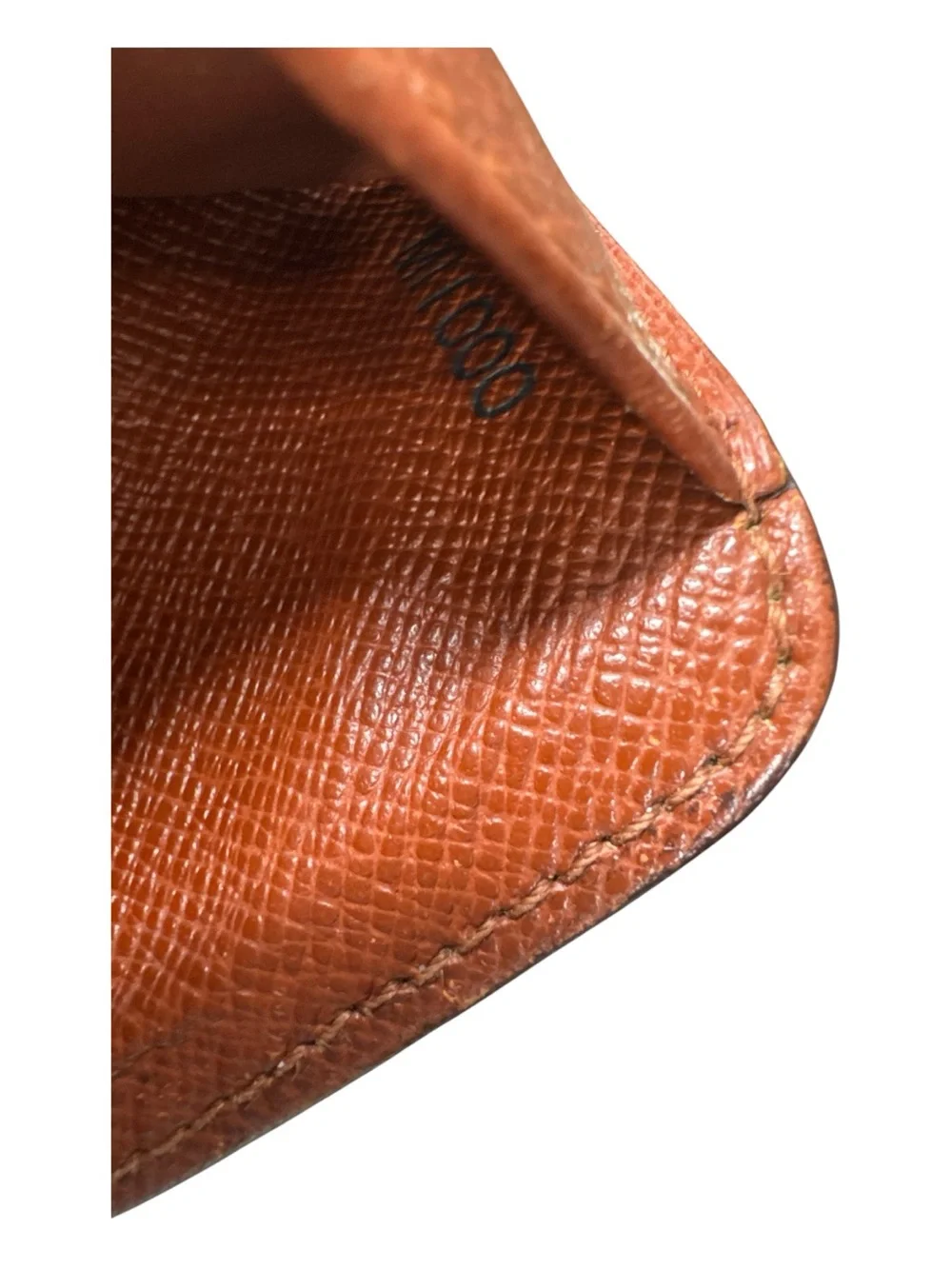 LOUIS VUITTON Monogram Compact Zip Wallet (Model M61667).